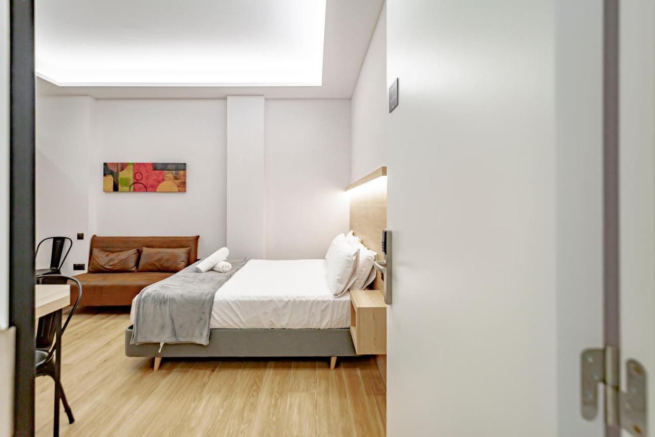 Dobohomes - Montesa 20 Apartamentos Madrid Room photo
