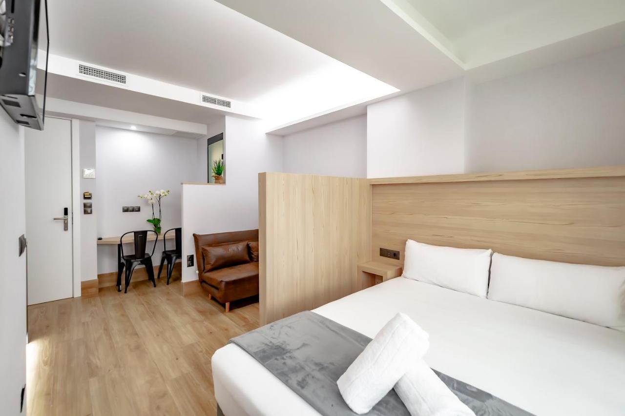 Dobohomes - Montesa 20 Apartamentos Madrid Room photo